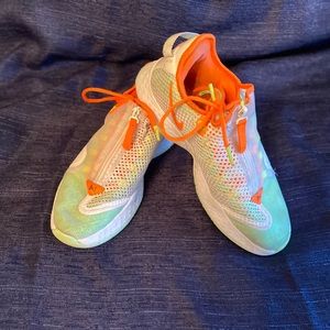 Nike Paul George gaterade